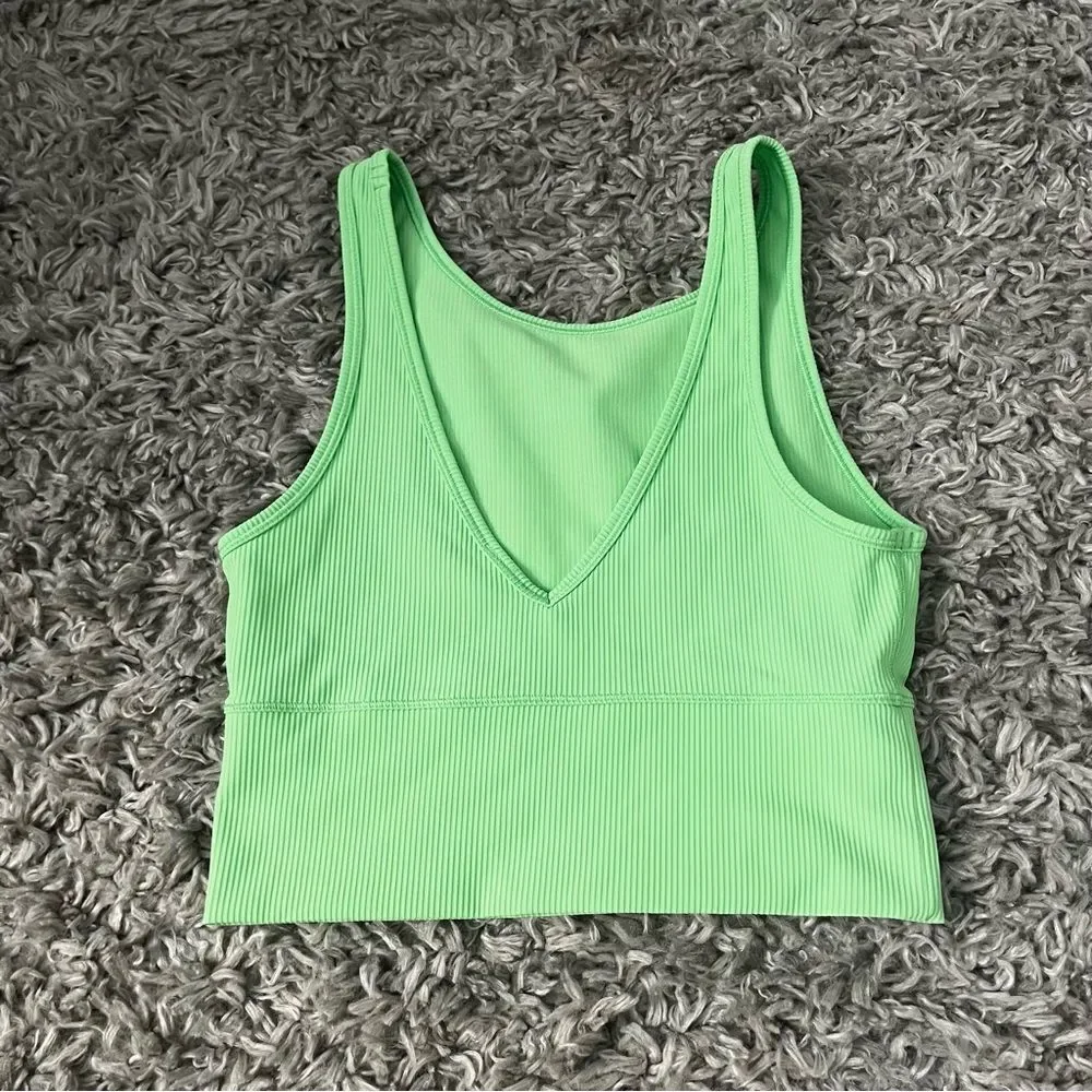 Lululemon scream green power pivot tank size 6